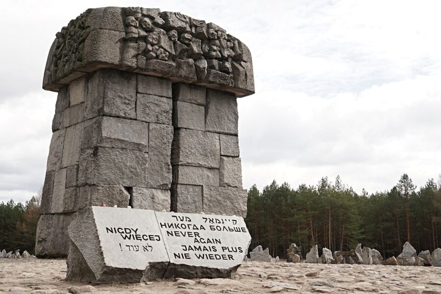 From Warsaw: Treblinka Camp 6-Hour Private Tour - Lunch on the Schedule: Simple, Local, and Actually Useful
