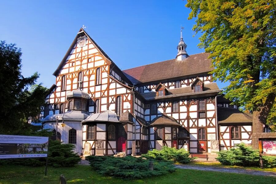 From Wroclaw: Ksiaz Castle and Church of Peace in Swidnica - Church of Peace in Świdnica: why this building makes you look twice