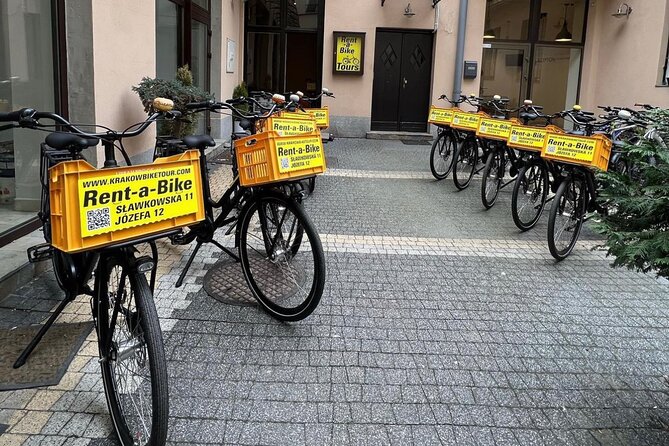 Full Bike Tour - the Old Town, Jewish Qtr & the Ghetto NEW BIKES - Key highlights at a glance