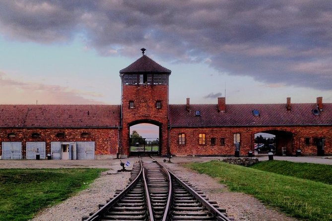 Full-Day Tour of Auschwitz and Wieliczka Salt Mine from Krakow - Before You Enter: ID, Bag Rules, and How to Avoid a Stress Spiral