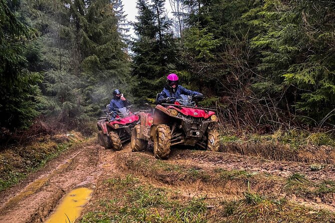 Full Day Zakopane Quads/Buggy & Thermal Baths Tour from Krakow - Stop 1: Chochołów UNESCO village, wooden cottages and a sculptor’s craft