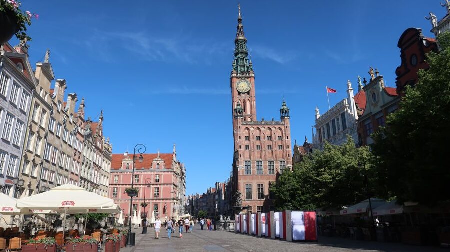 Gdansk and Stutthof Concentration Camp Private Tour - Choose-your-own add-ons in Gdansk: what to prioritize