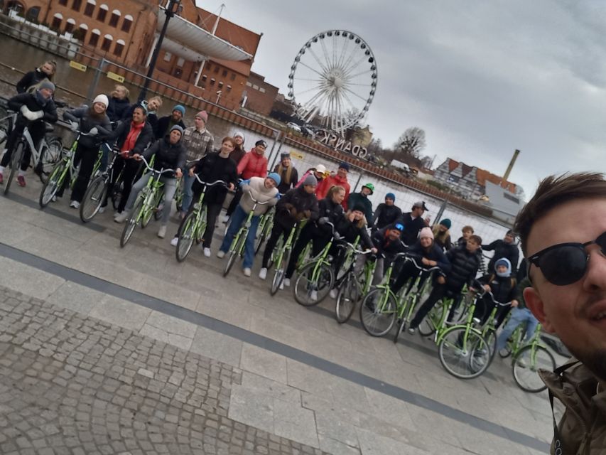 Gdansk: Basic Bike Tour - Shipyards: seeing Gdańsk’s working heart up close