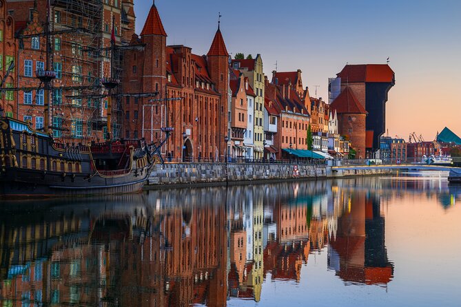 Gdansk Food and Sightseeing Tour with Bart - Kuśnierska, where shopping streets meet food culture