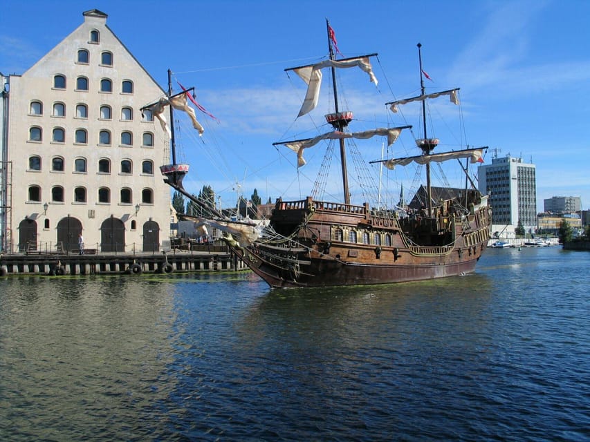 Gdansk: Guided Round-Trip Cruise to Westerplatte - From Długie Pobrzeże to the Port, Why a Cruise Makes Gdansk Click