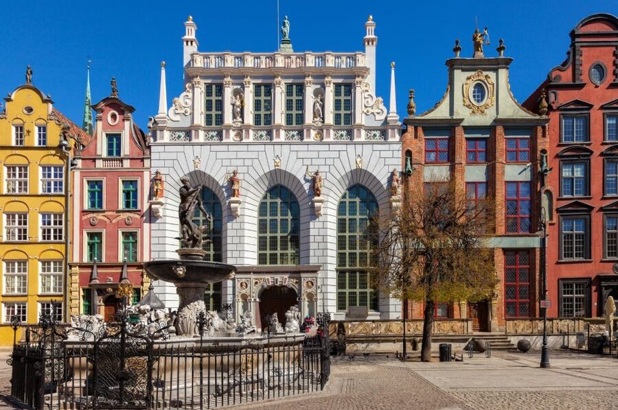 Gdansk: Jewish Heritage Guided Private Walking Tour - The Great Synagogue site, then the story of what Kristallnacht did