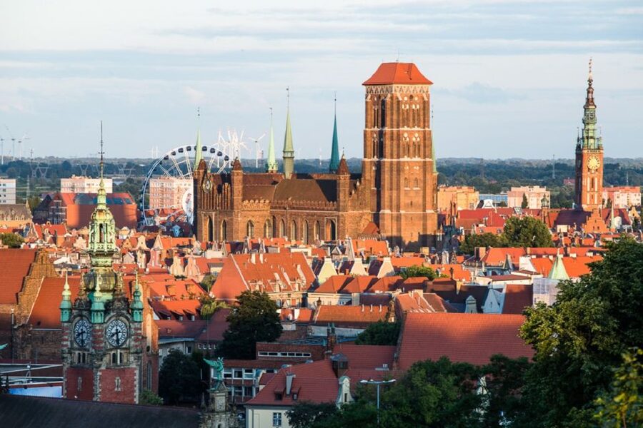 Gdansk: Jewish Heritage Guided Private Walking Tour - Transportation, entrances, and the real meaning of the $60 price