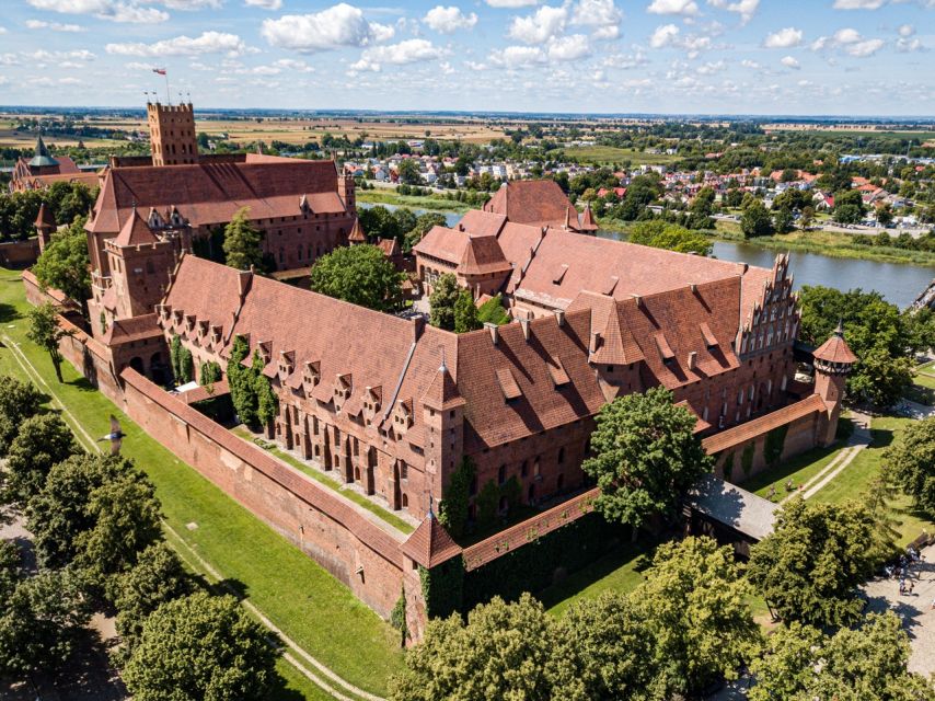 Gdansk: Malbork Castle & Westerplatte Tour with Local Lunch - Who should book this tour, and who might want to skip it