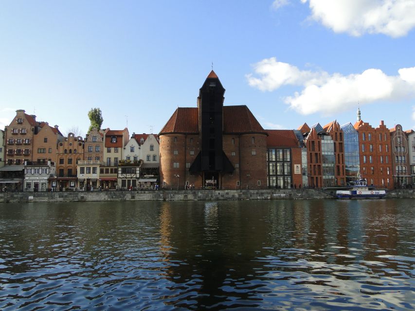 Gdańsk: Motlawa River Sightseeing Catamaran Cruise - Green Gate to the 15th-century crane at the National Maritime Museum