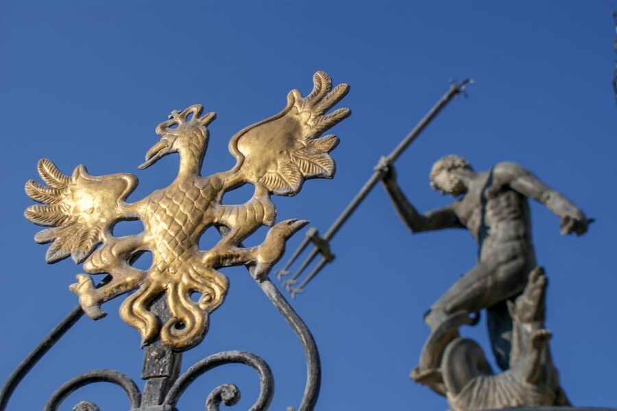 Gdansk Old Town 2-Hour Walking Tour - The Crane at the waterfront: Hansa-era trade made tangible