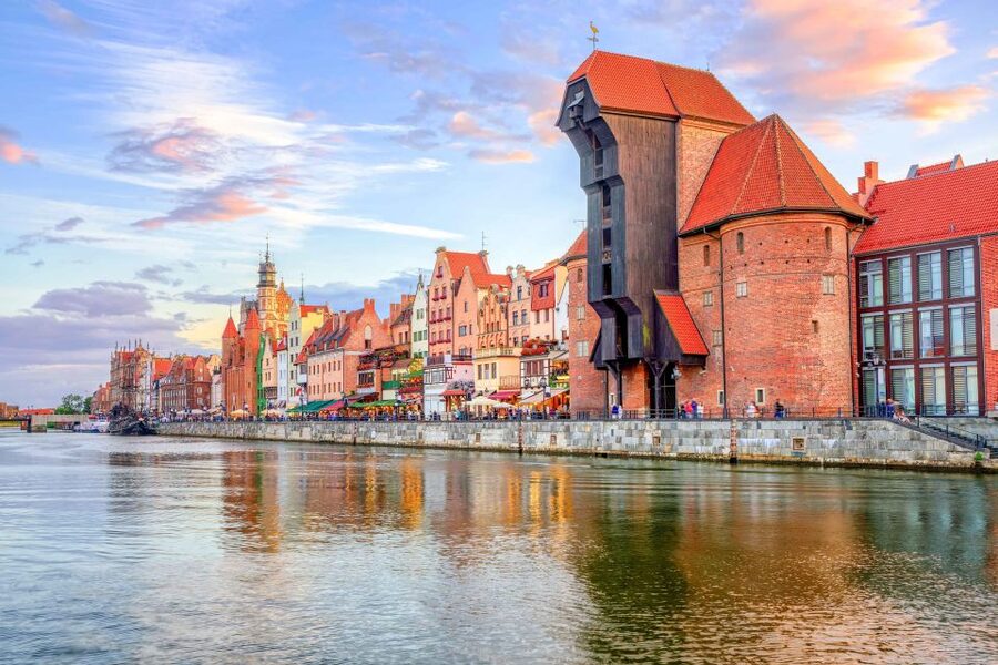 Gdansk Old Town 2-Hour Walking Tour - The Torture Chamber stop, where the tour adds a warning note