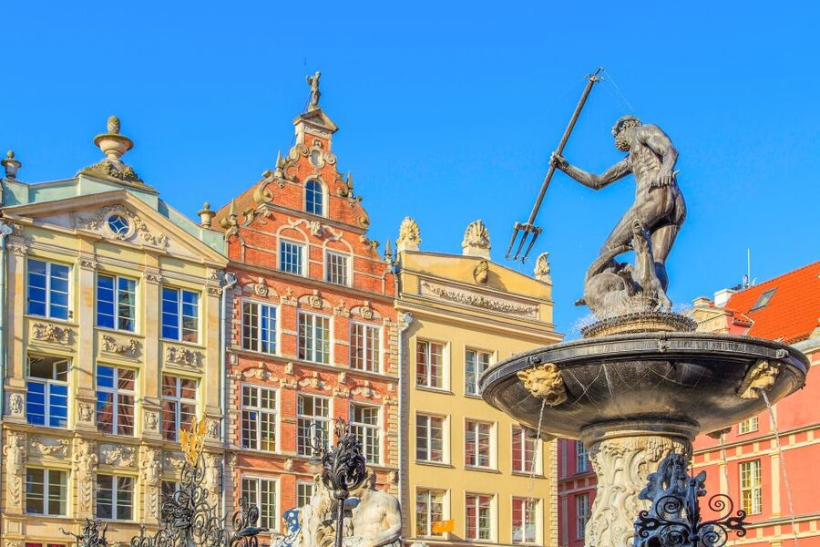 Gdansk Old Town 2-Hour Walking Tour - Upland Gate and the Royal Way: the ceremonial heart of town