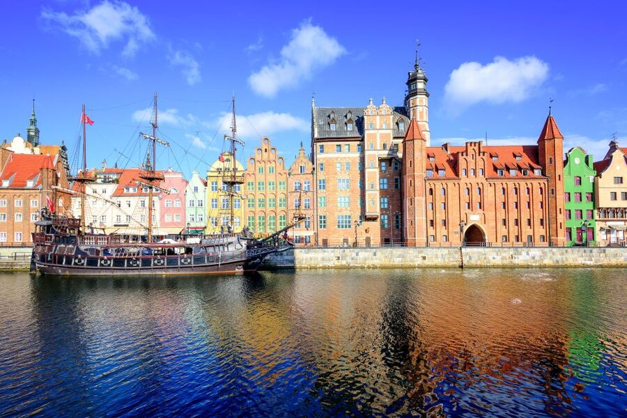 Gdańsk: Old Town Private Walking Tour with Legends and Facts - St Mary’s Basilica: Big Brick Gothic Energy, and the Interior Is Worth It
