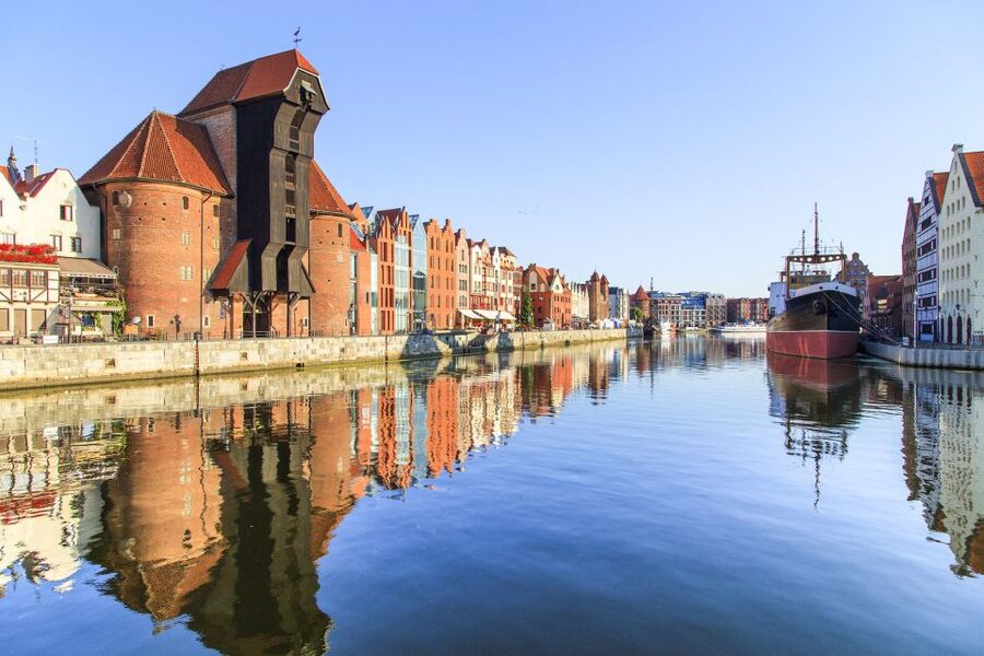 Gdańsk: Old Town Private Walking Tour with Legends and Facts - St Bridget’s Church and the Solidarity Doors With August 1980 Detail