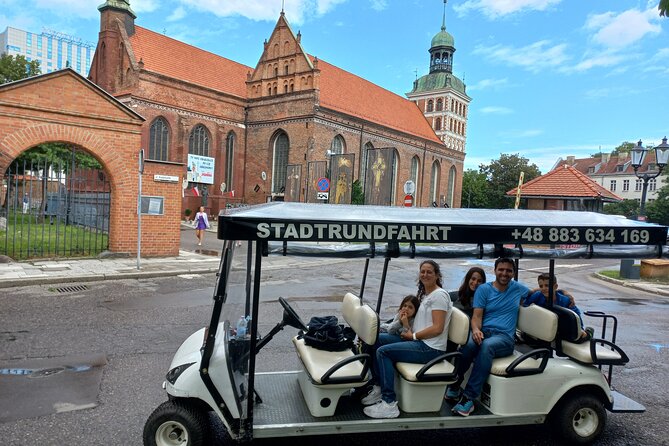 Gdansk: Private City Sightseeing Tour by Buggy/Cart LIVE GUIDED - Solidarity, shipyard memory, and port icons by the water