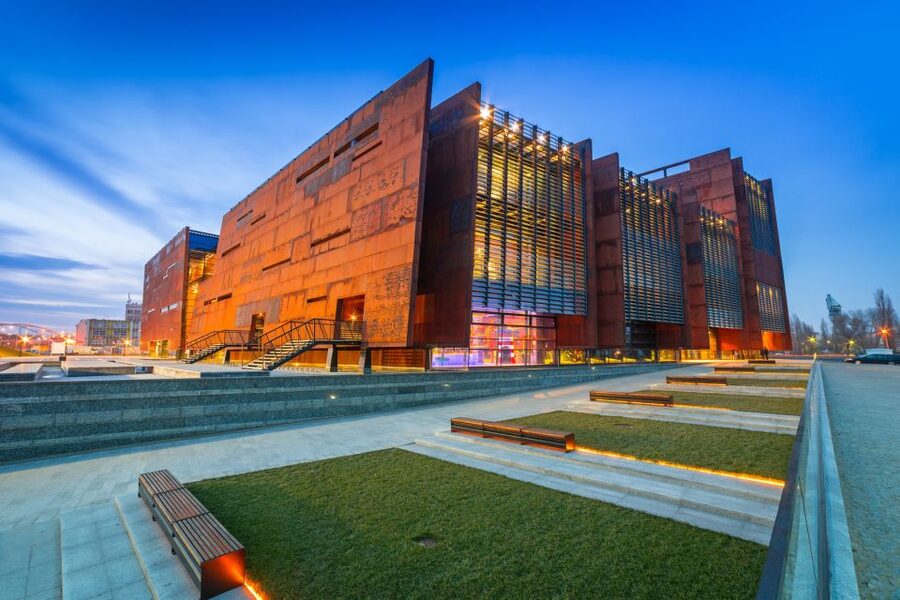 Gdansk: Private Communism Tour with Solidarity Center Museum - Practical expectations for your day