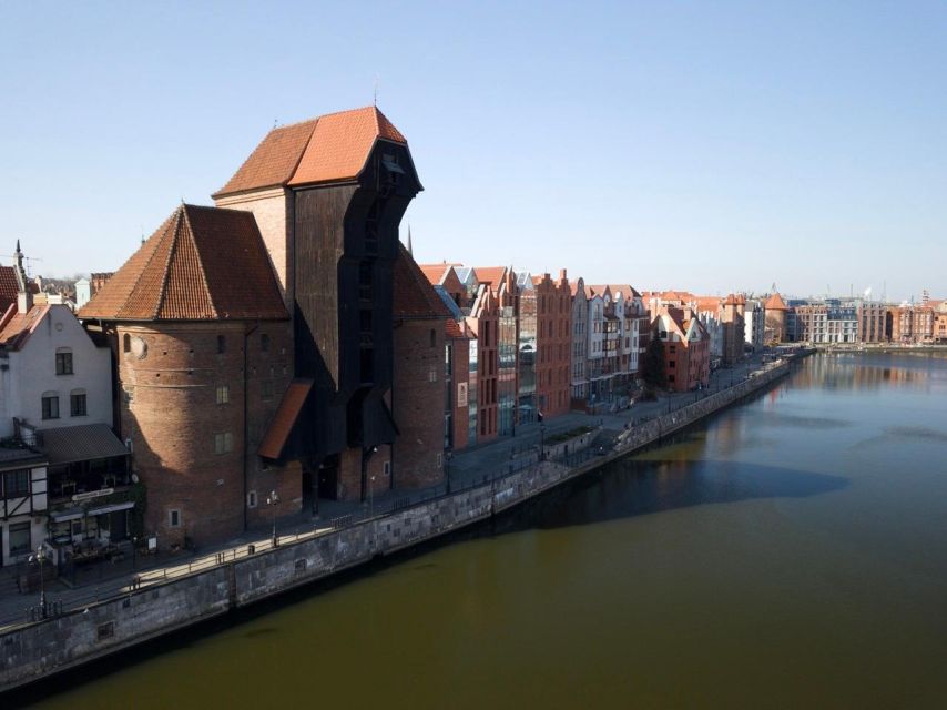 Gdansk: Private Old Town Tour - From the Millennium Tree into the Royal Way