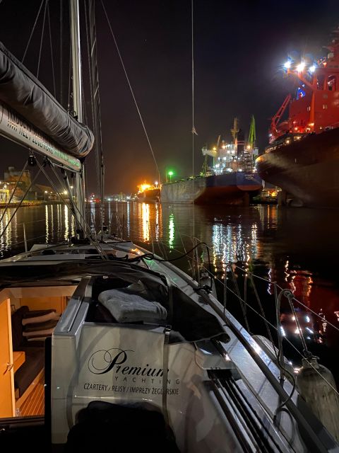 Gdansk: Scenic Evening Yacht Cruise with Welcome Drink - Wisłoujście Fortress and Westerplatte from the water