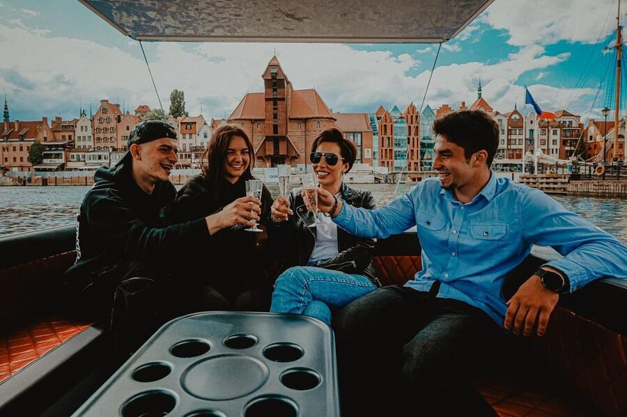 Gdańsk: Sightseeing EcoCruise around the Old Town of Gdansk - Motława River sights: why this cruise beats a fast walking loop