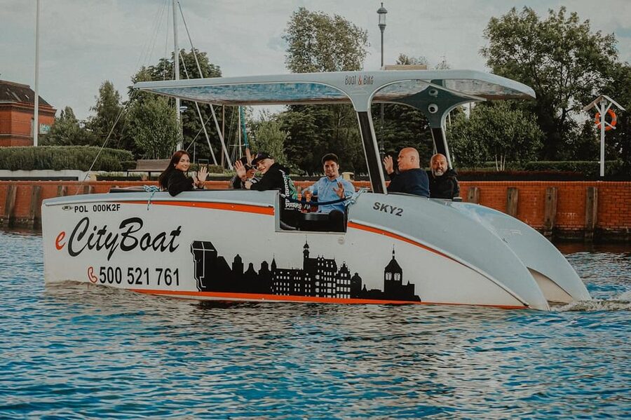 Gdańsk: Sightseeing EcoCruise around the Old Town of Gdansk - Where you meet by Marina, Green Bridge, and Powroźnicza 15