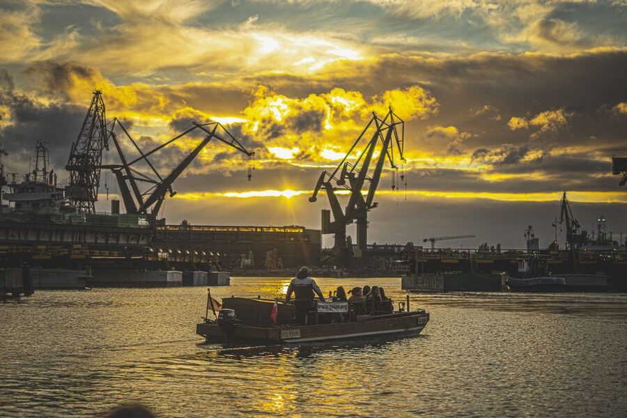Gdańsk: Sunset Cruise on a Historic Polish Boat - Motława River Embankment: Water Gates, Tenements, and Old Town Angles