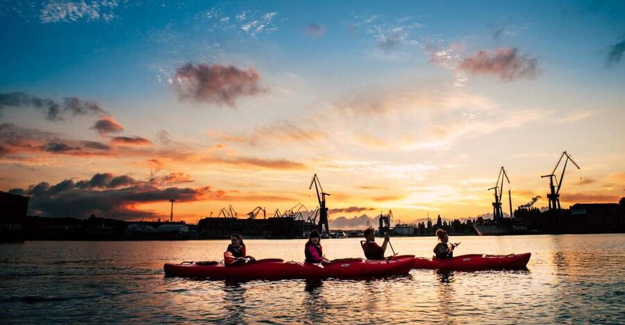 Gdansk: Sunset Kayak Tour - Gdansk Shipyard to the Motława River: the “get your bearings” stretch
