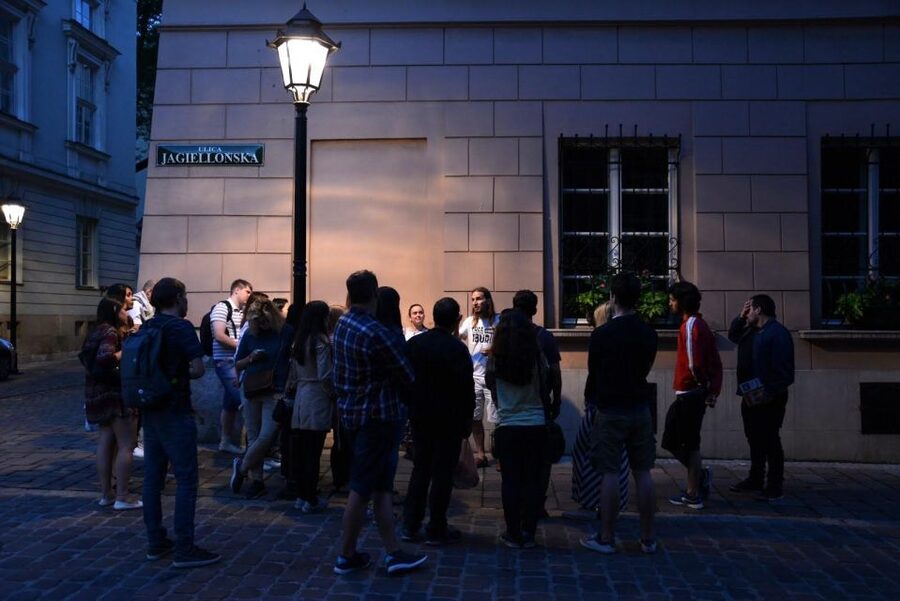 Ghosts & Crimes: Macabre Kraków Walking Tour in English - Stops, Themes, and How the Guide Likely Structures the Walk