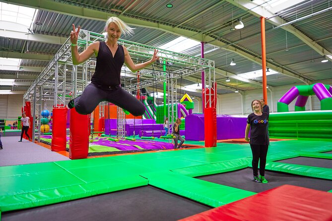 GOjump MEGAPARK Kraków-Sikorki - 1 hour Trampoline Park ticket - Safety Briefing and Trainers: How the Session Gets Everyone Ready