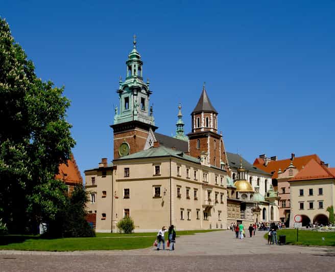 Guided Tour of the Wawel Castle & Cathedral in Cracow - Key highlights you should notice