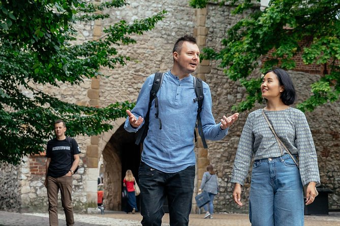 Highlights & Hidden Gems With Locals: Best of Krakow Private Tour - Meeting at plac Jana Matejki 30, and how the route actually works
