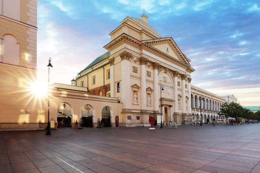 Highlights of Warsaw Private Bike Tour with Licensed Guide - Why a Private Bike Tour Feels Like the Best Way to See Warsaw