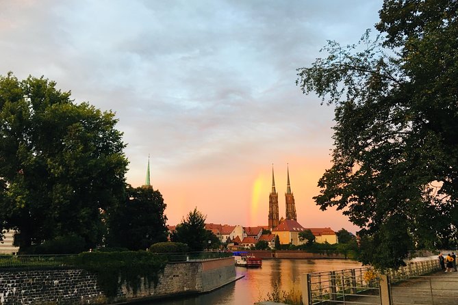 Highlights of Wroclaw Private Tour with one Entrance - Rynek and Wroclaw Town Hall: the gothic centerpiece you can actually enjoy