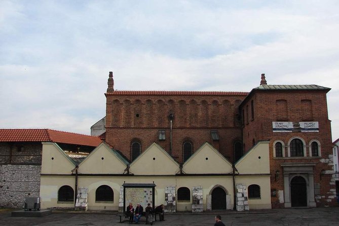 Jewish Quarter, Oskar Schindler's sites and Kraków under Nazi occupation - Synagogues that shape the story, from Kraków’s largest to Remuh