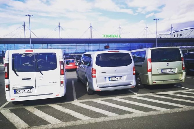 Katowice KTW Airport - Kraków City/KrakówAirport Private Transfer - Key points before you book