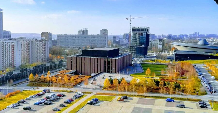Katowice Old Town Highlights Private Walking Tour - Nikiszowiec red-brick workers’ district with included bus rides (5-hour option)