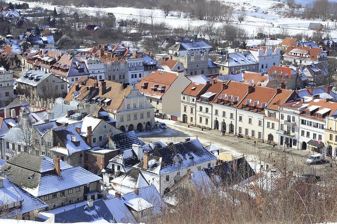 Kazimierz Dolny Small Group Tour from Warsaw with Lunch - Kazimierz Dolny walking tour: Renaissance details you can actually spot