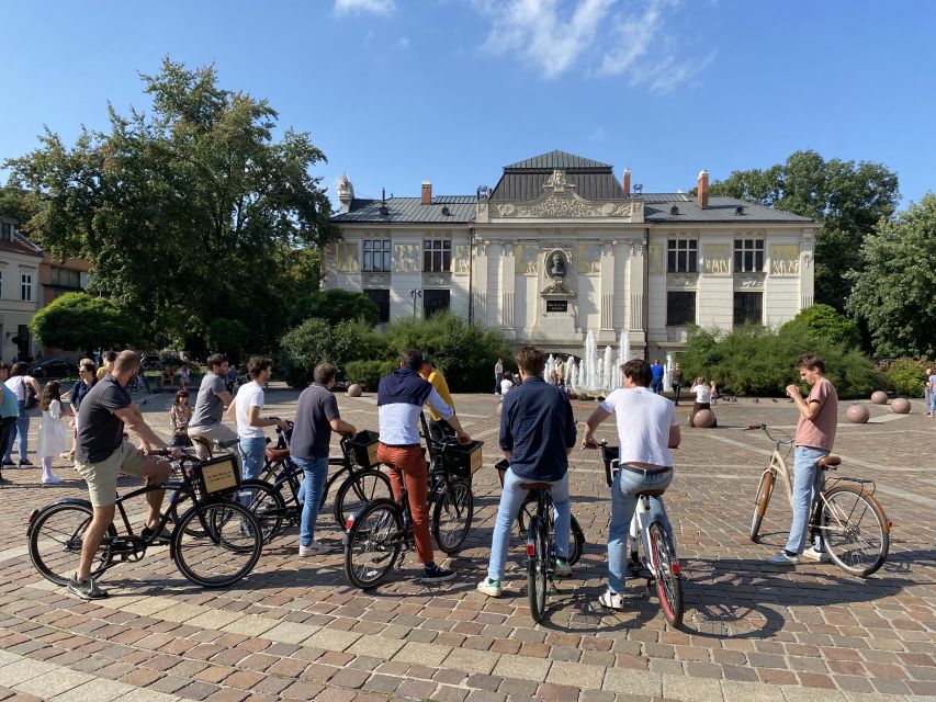 Krakow: 2h Kazimierz (Jewish Quarter) Bike Tour - Pre-war Krakow: hearing the story behind the streets