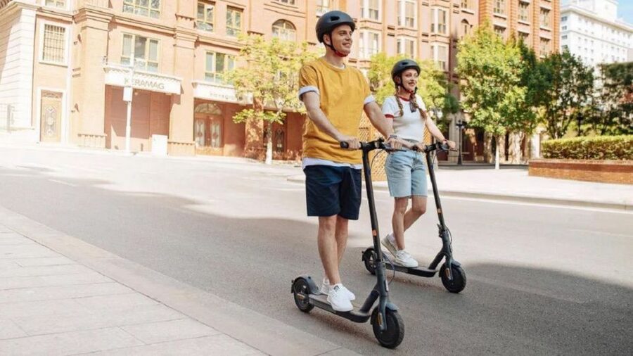 Krakow: 2h Kazimierz (Jewish Quarter) Scooter Tour - Krakow’s Kazimierz by E-Scooter: Why 2 Hours Works