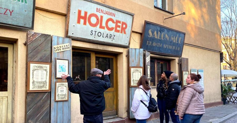 Krakow: 2h Kazimierz (Jewish Quarter) Walking Tour - Why Kazimierz Feels Like Two Krakows at Once