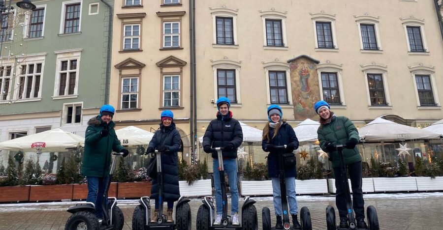 Krakow: 30min Segway Rental with Helmet and a photosession - Segway time in Krakow, and why 30 minutes works
