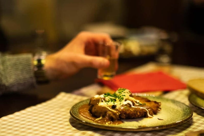 Krakow: 6-Course Full Polish Food Tour with Vodka Tasting - Six-course Polish comfort food, in a time window that actually works