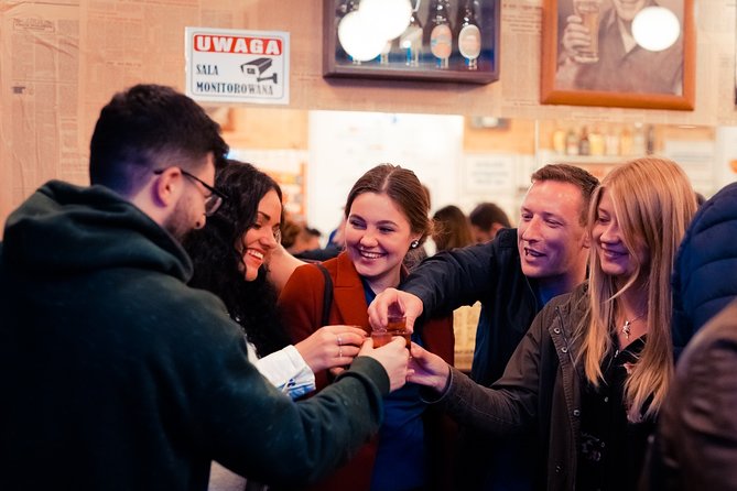 Krakow: 6-Course Full Polish Food & Vodka Tour - Krakow at 7:30 pm: why this timing helps