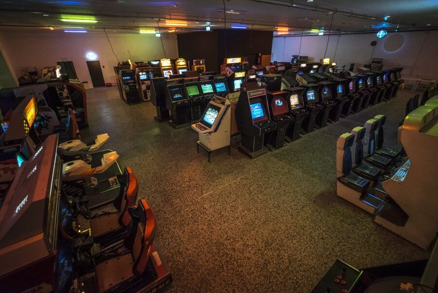 Krakow Arcade Museum Entrance Ticket With Free Play - Your first 10 minutes inside, how to start playing fast