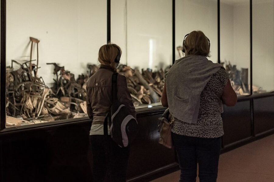 Krakow: Auschwitz-Birkenau Tour Limited to 15 Visitors - Why the 15-person limit changes the whole experience