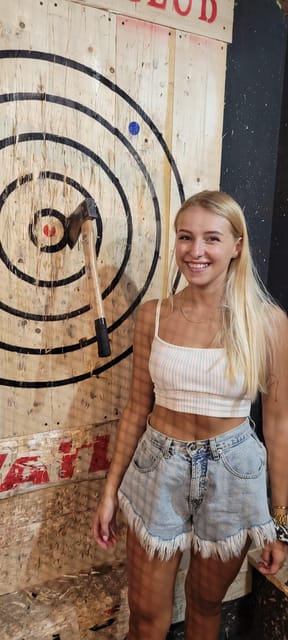 Krakow Axe Mate Club: Axe throwing, Tomahawks. WATL venue! - Price and value: is $55 per group fair for 90 minutes?
