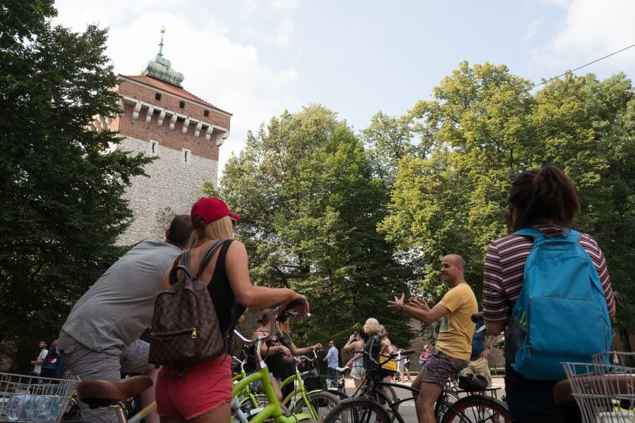 Krakow: Bike Tour of Old Town, Jewish Quarter and the Ghetto - How the guide shapes the experience, and why small groups help