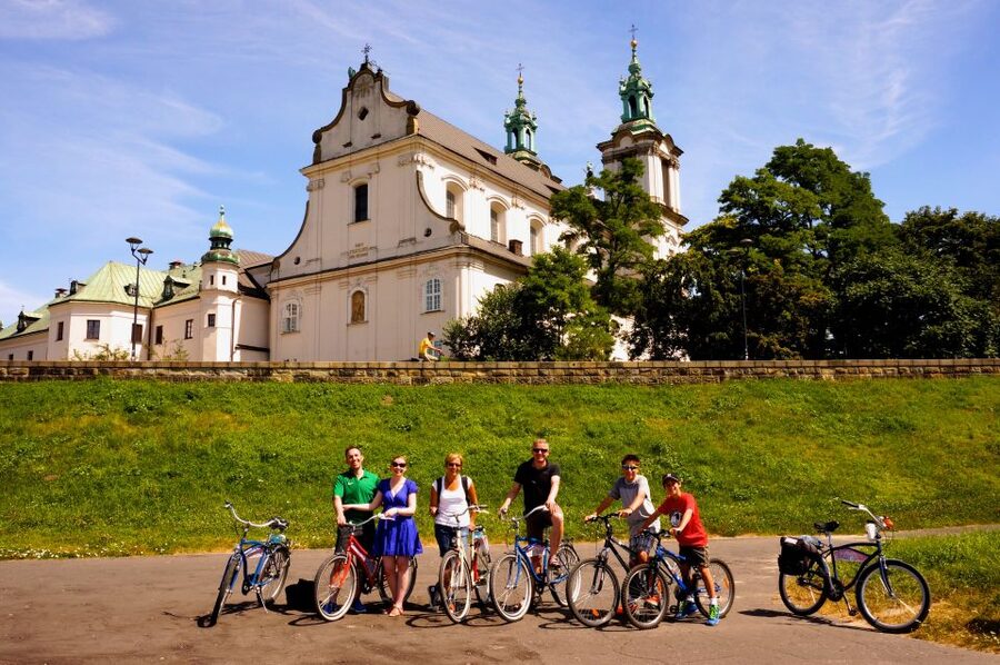 Krakow: Bike Tour of the Old Town, Kazimierz, and the Ghetto - Main Market Square to Wawel Castle: The Old Town Overview Loop