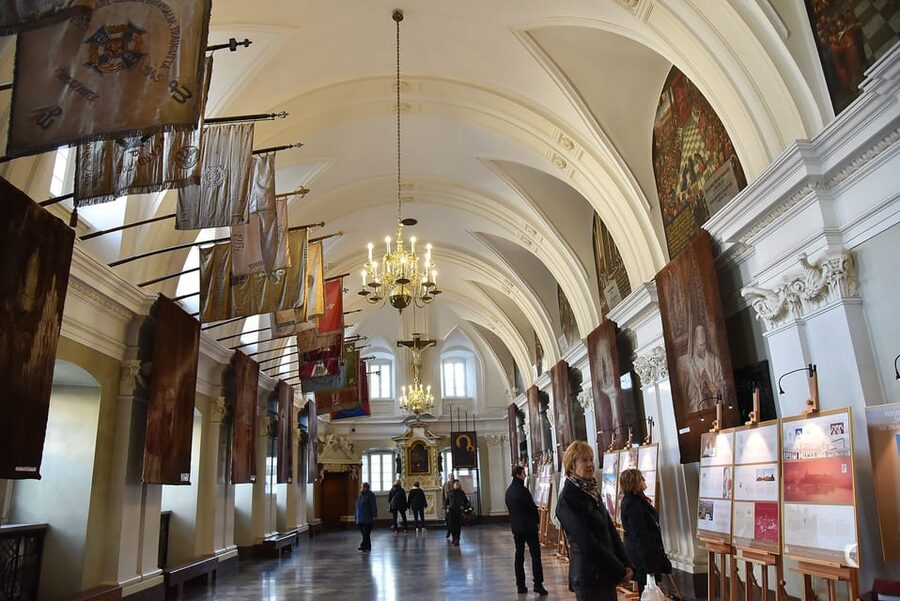 Krakow: Black Madonna Sanctuary of Czestochowa - Guided Tour - Price and Value: Is $93 Worth It?