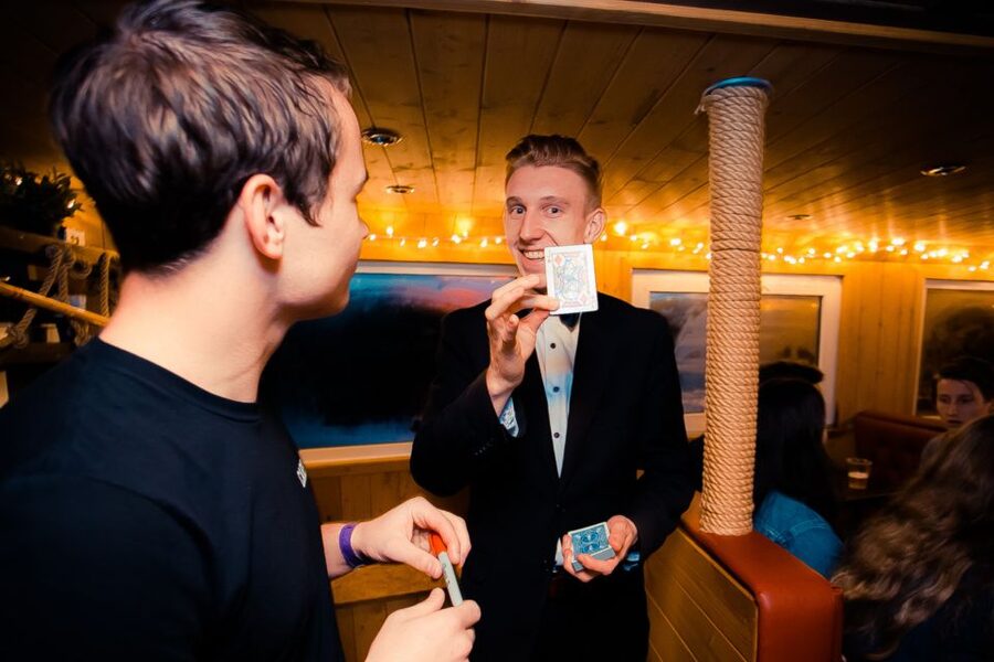 Krakow: Boat Party with Unlimited Drinks - How the onboard party works, DJ music and drinking games