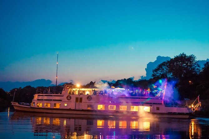 Krakow Boat Party - The Vistula Cruise First: Open Bar and Live Entertainment